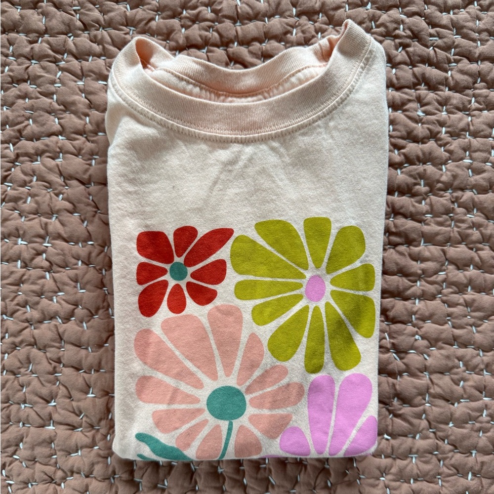 EUC Hanna Andersson Graphic Tee - Size 6-7